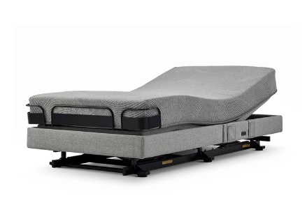 電動ベッドの新シリーズ『iDモーション』を展示！