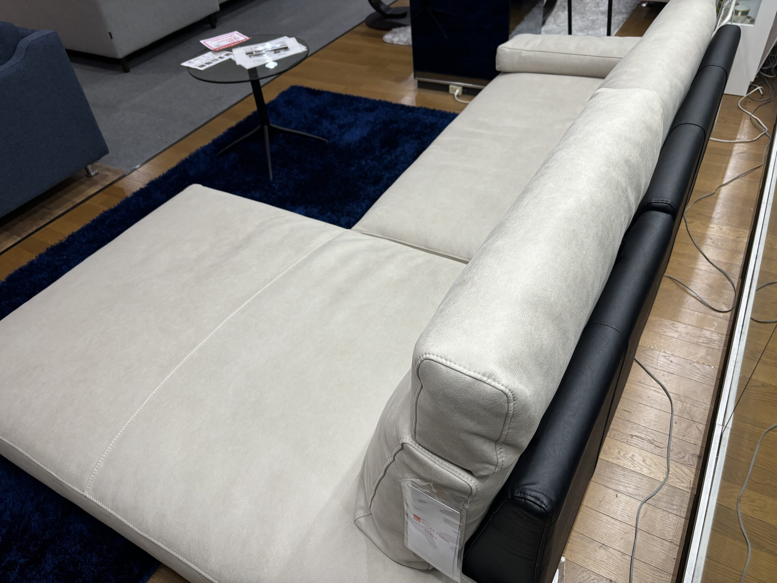 コスターナカウチソファ（関家具）