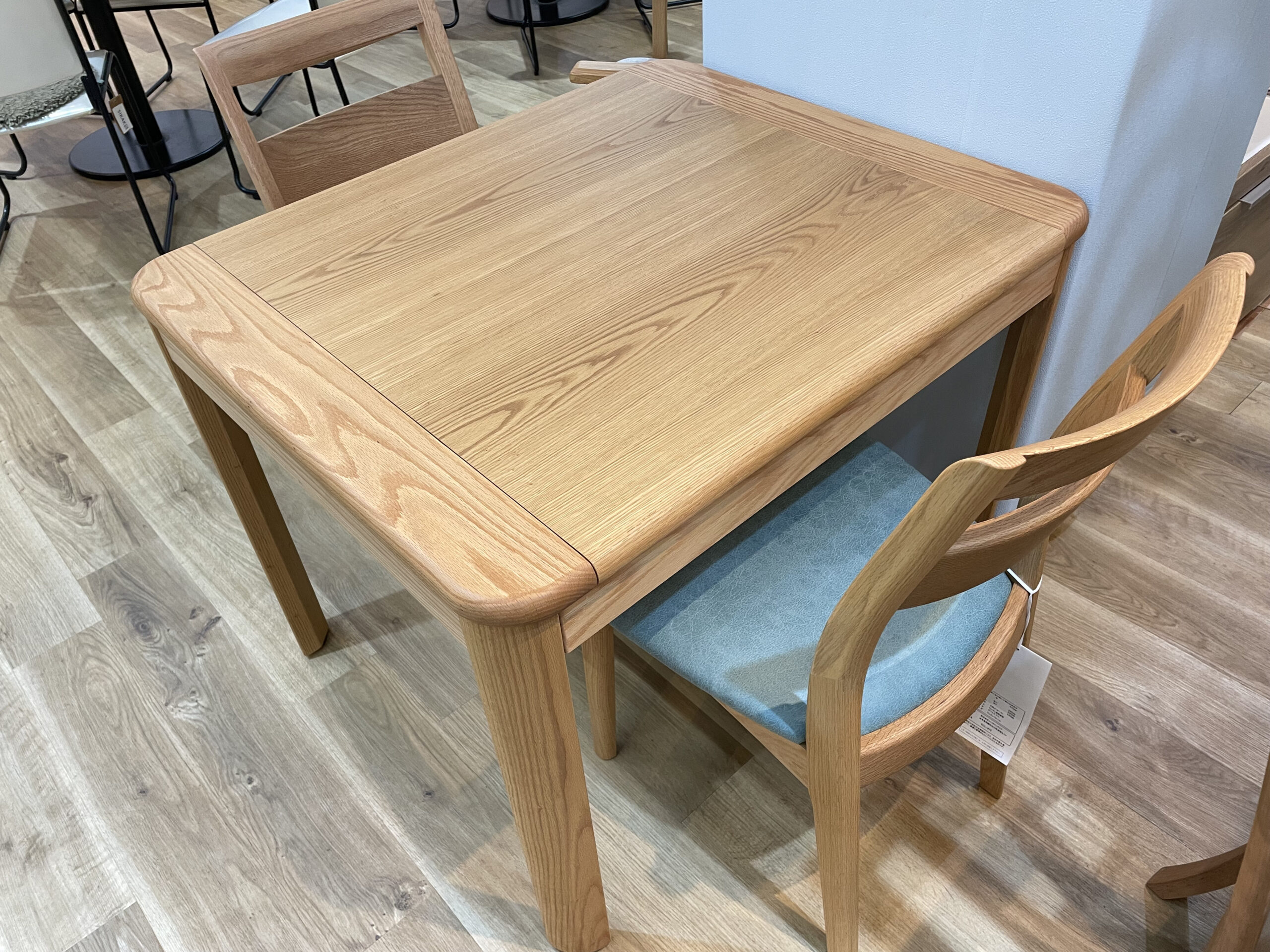 イバタインテリア　伸長式ダイニング３点セット