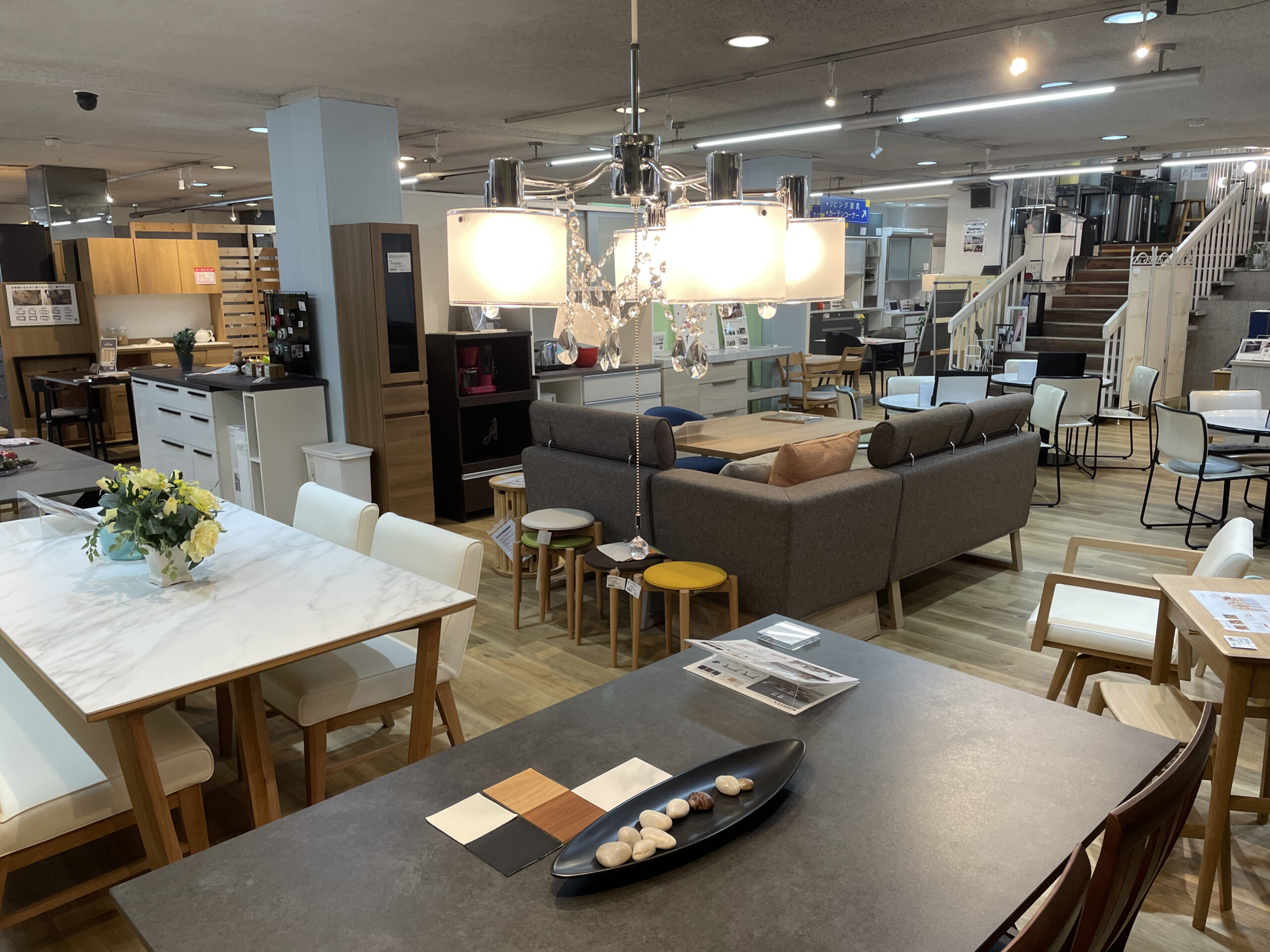 サリーチェペンダントライト (FR)