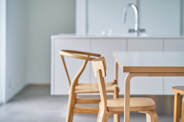 メラミン天板ダイニングテーブルのメリット