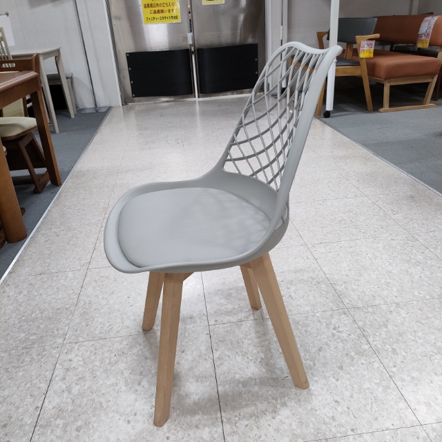 【北欧テイスト】抜け感デザインでおしゃれな網目バックチェア